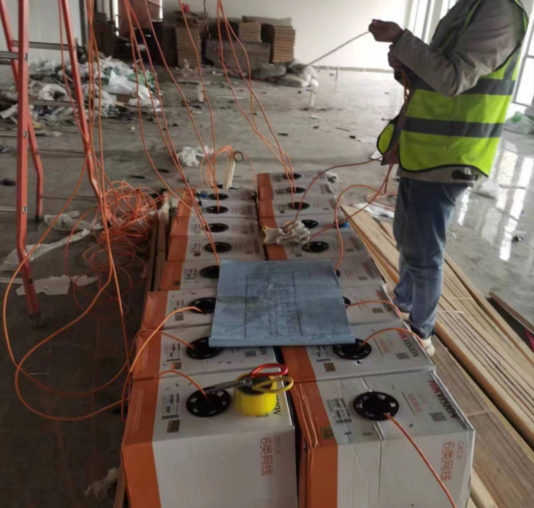 �ͻ�����