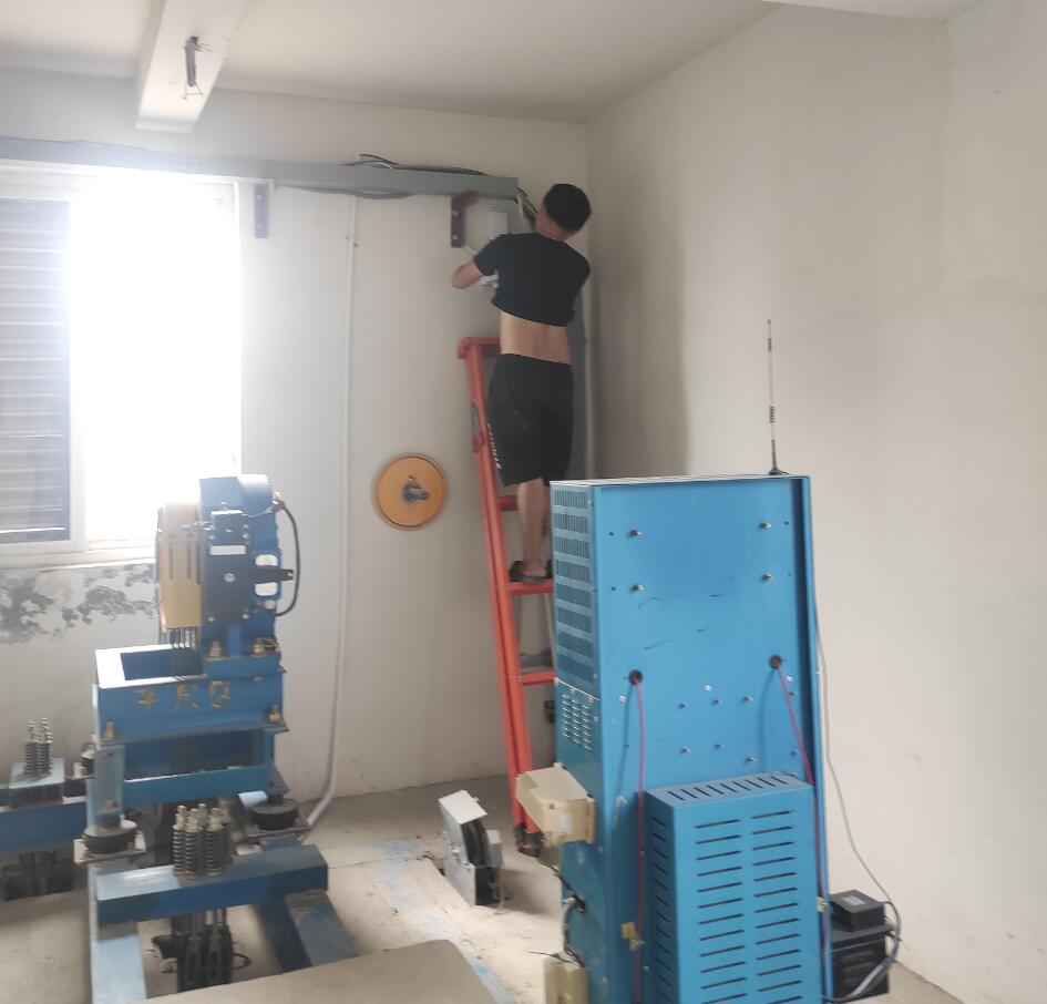 �����ذ�װ