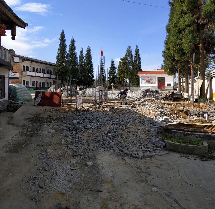 ���̰���