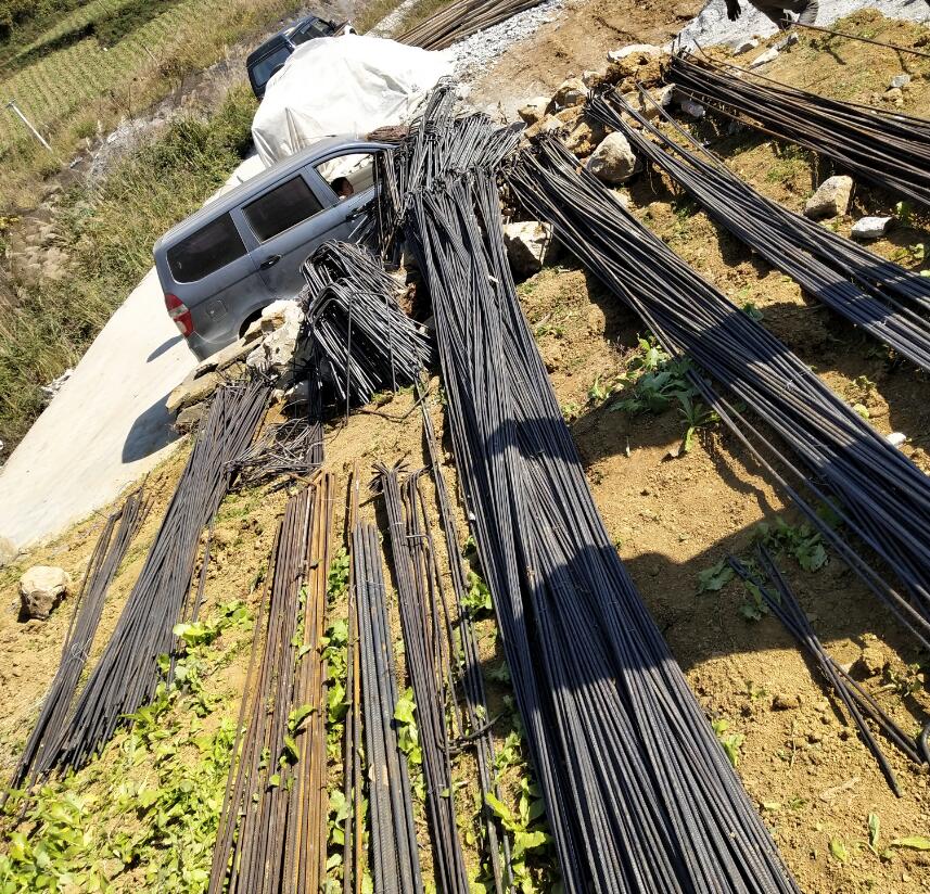 ���̰���